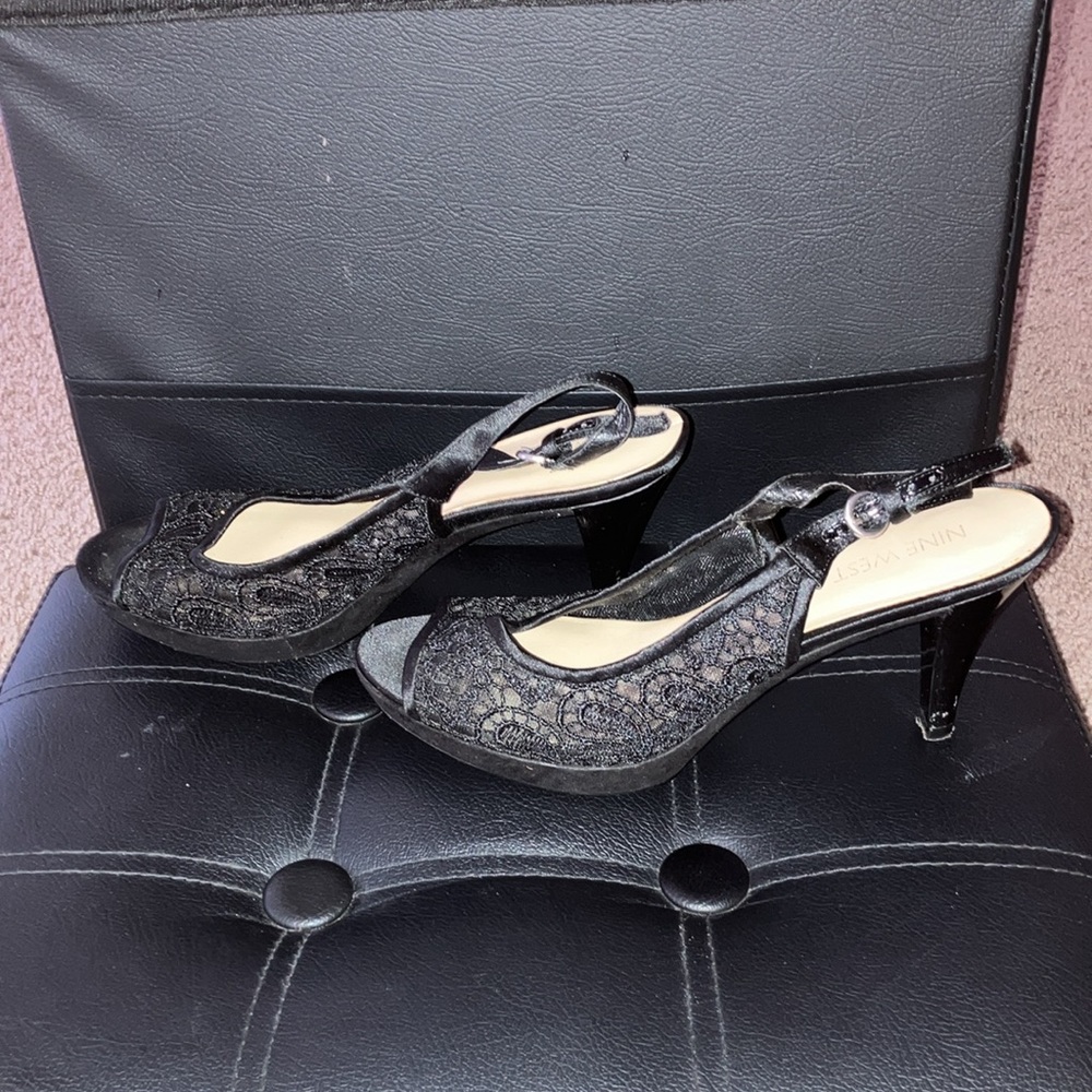 Nine West - Picture 2 of 4